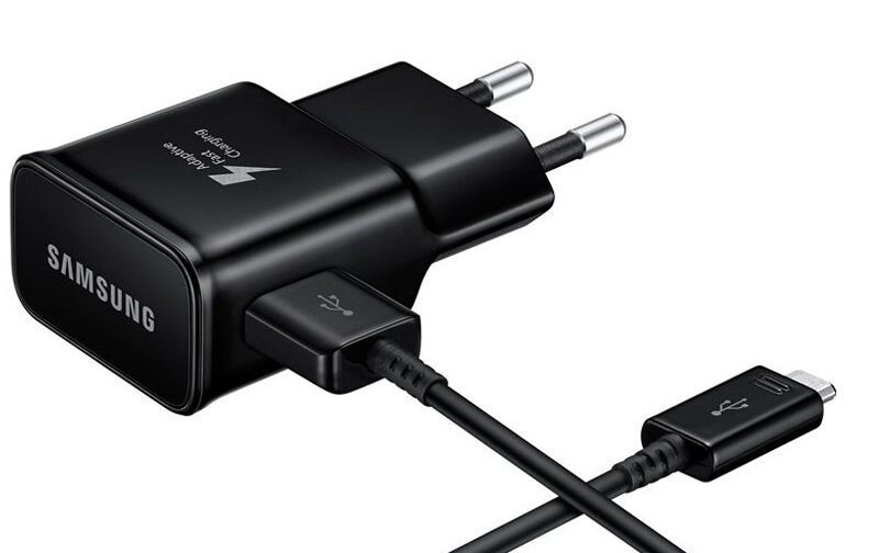 Cargador Original Samsung (Tipo C) 2A Negro Carga Rápida